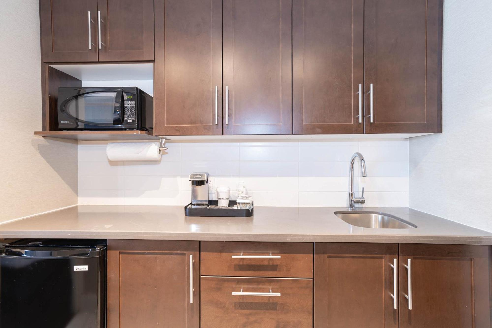 Sandman Signature Edmonton South Hotel Ngoại thất bức ảnh