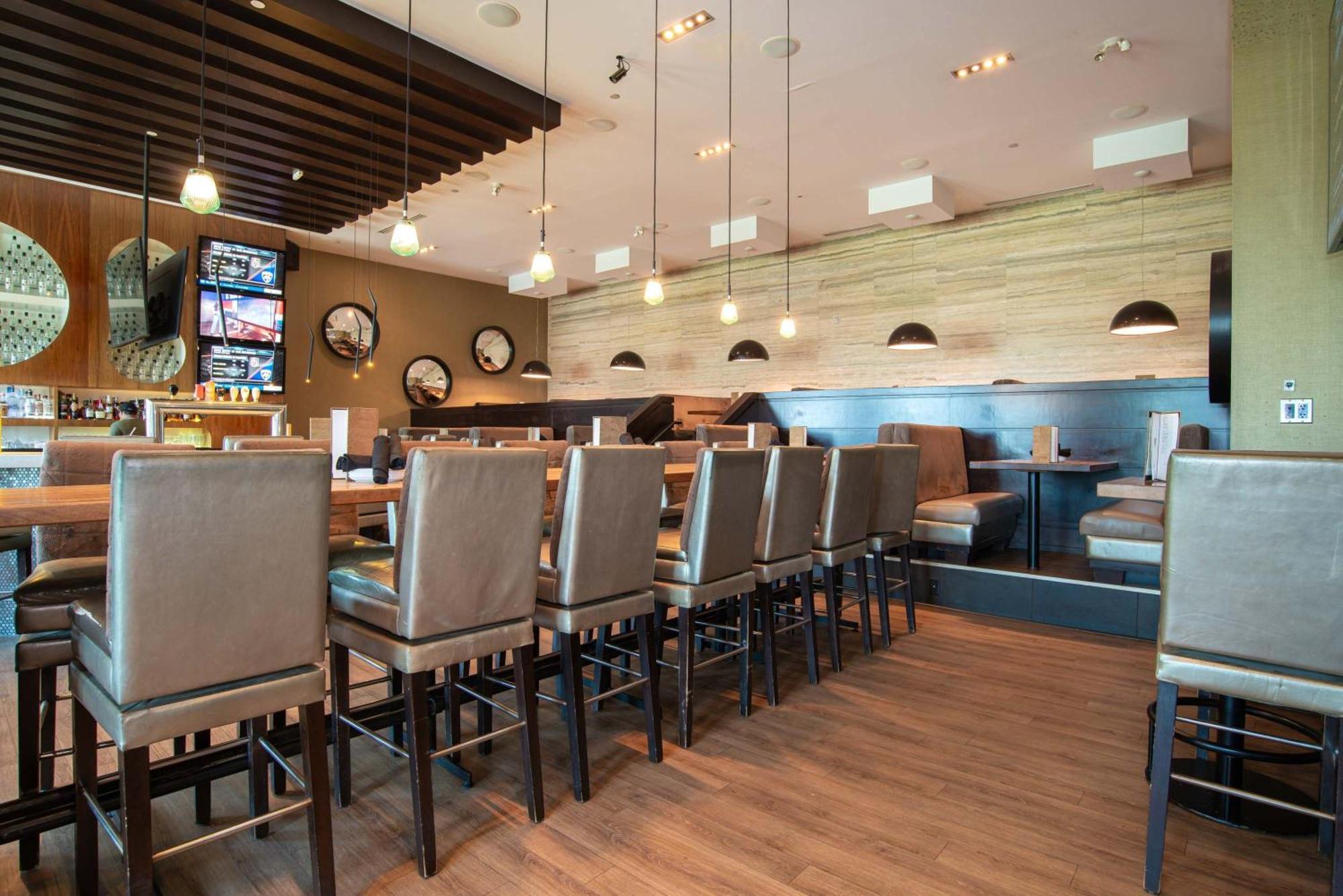 Sandman Signature Edmonton South Hotel Ngoại thất bức ảnh