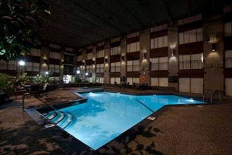 Sandman Signature Edmonton South Hotel Ngoại thất bức ảnh